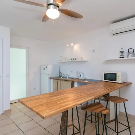 Apartments With A Parking Space Brela, Makarska - 16596 Exterior photo