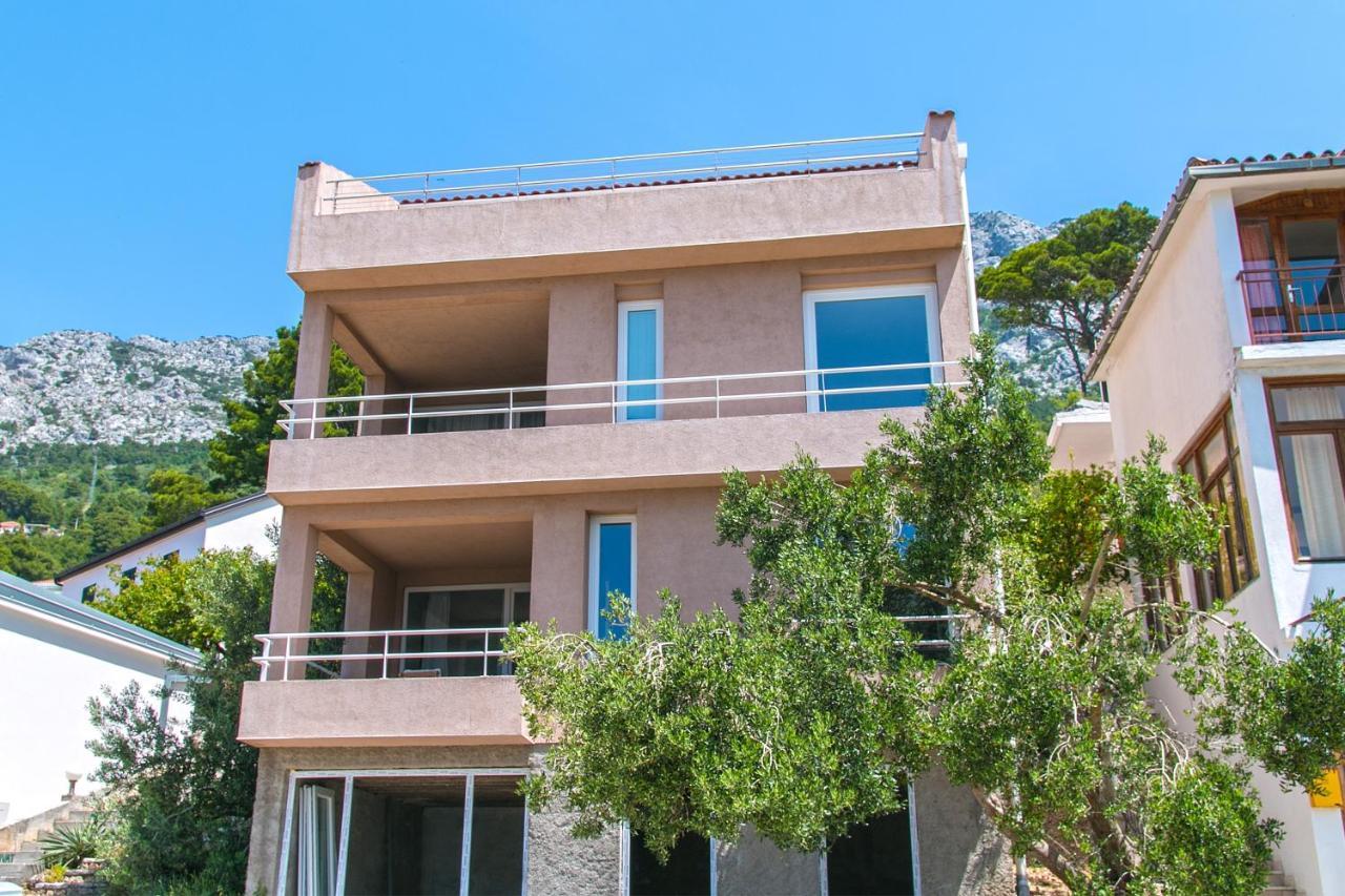 With A Parking Space Brela, Makarska - 16596 Apartment