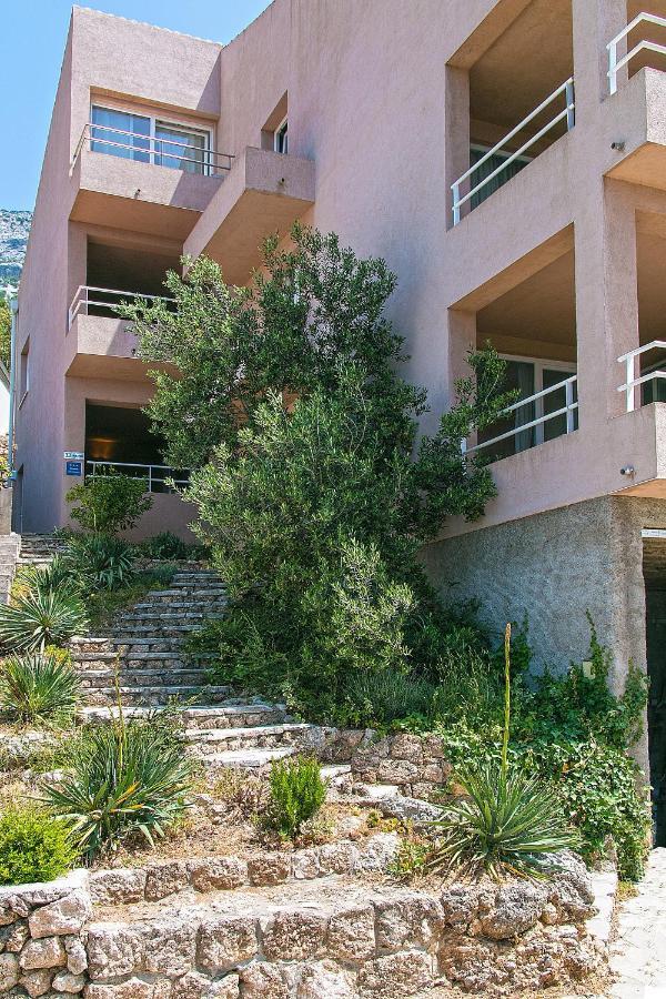 Apartment With A Parking Space Brela, Makarska - 16596 *